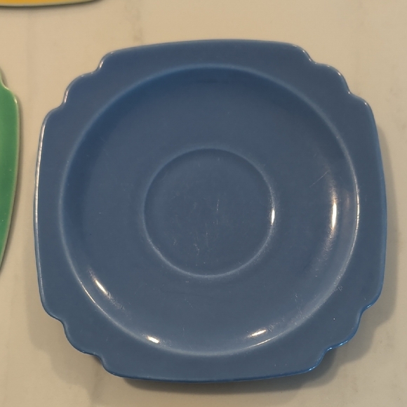 Colorful Square Plates Set - Picture 6 of 9